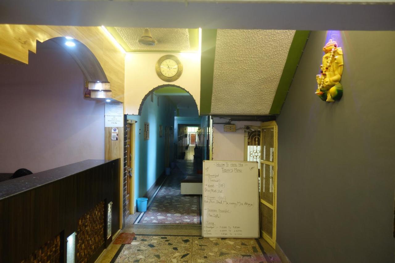 Hotel HCB  Brahmapur Buitenkant foto
