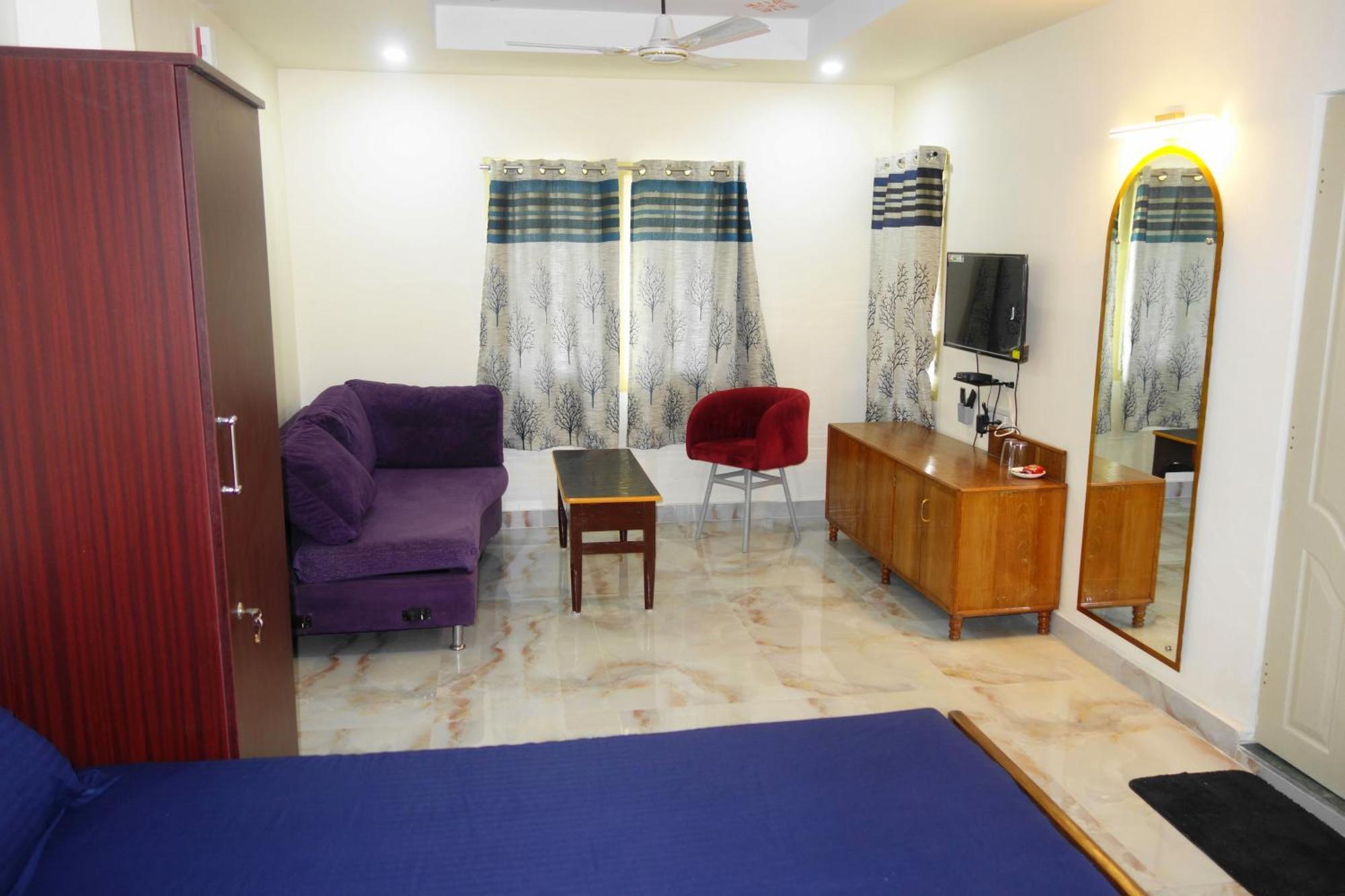 Hotel HCB  Brahmapur Buitenkant foto